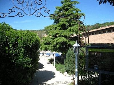 Logis Hotel Le Vieil Amandier Trigance Bagian luar foto