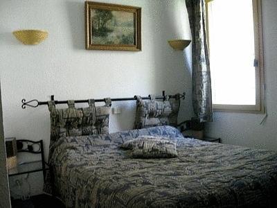 Logis Hotel Le Vieil Amandier Trigance Ruang foto